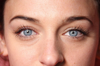 Epic Lash Lengthening & Curling Mascara - Bodyography Canada